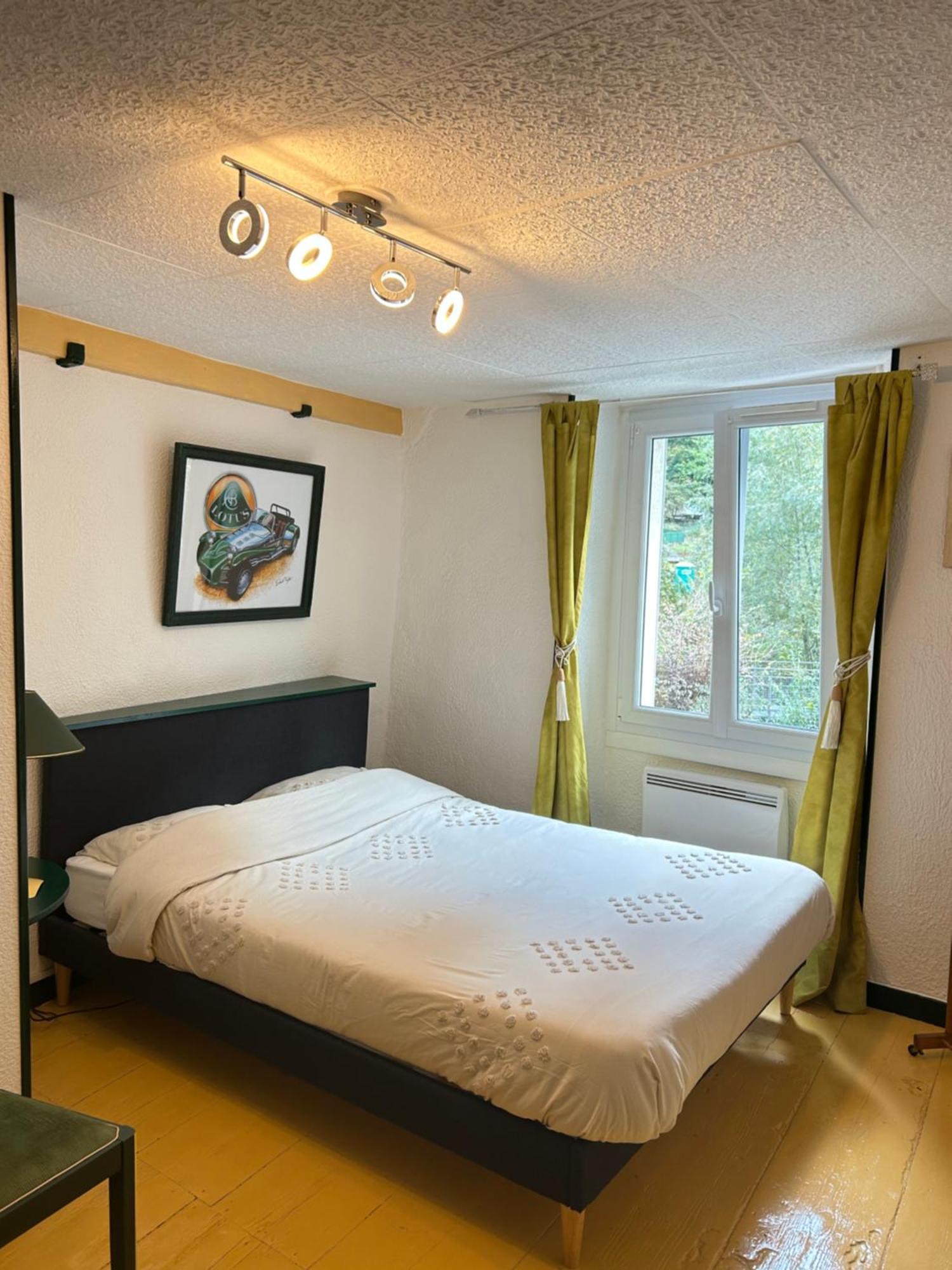 Charmante Maison De Montagne Pour 8 Personnes Livet-et-Gavet ภายนอก รูปภาพ